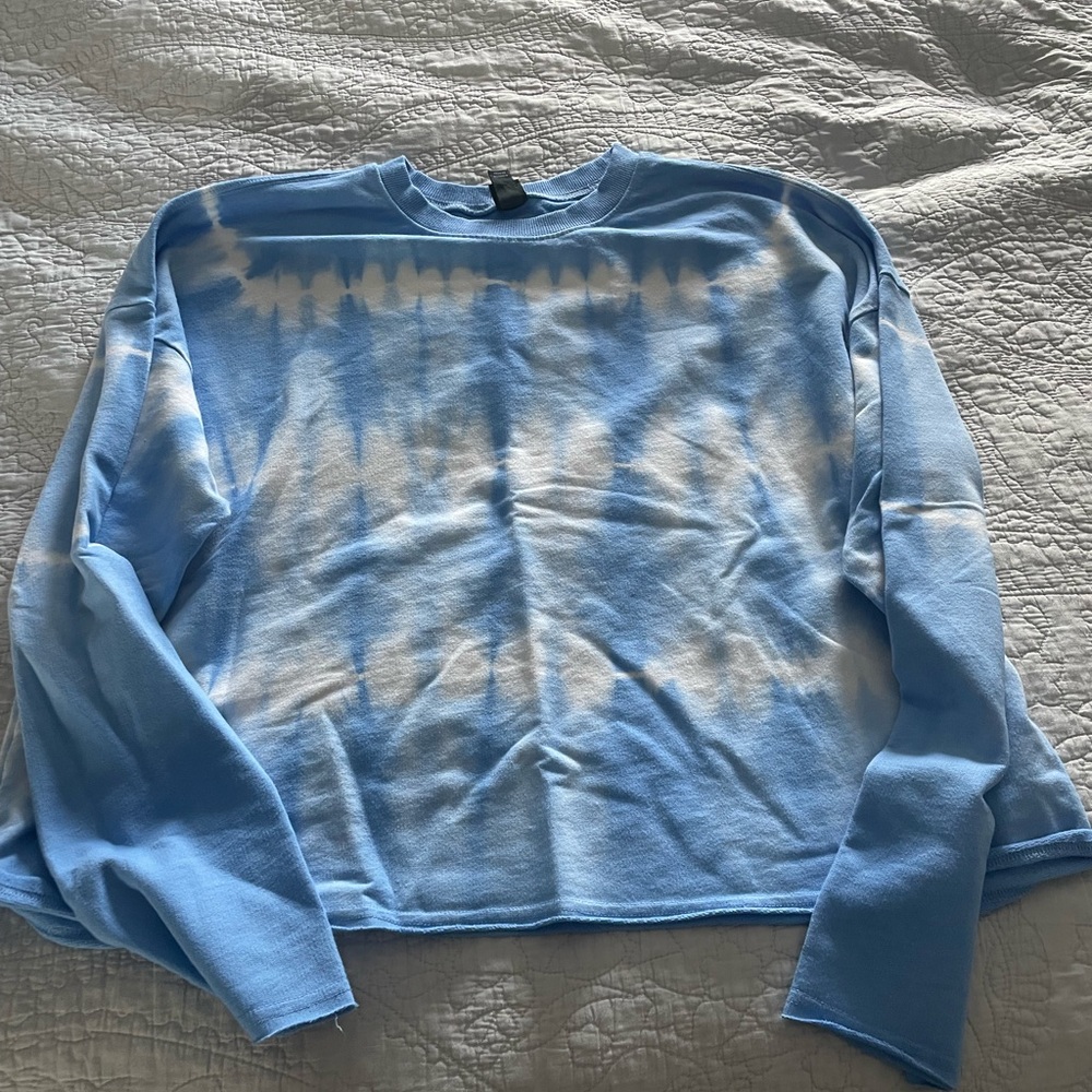 Wild Fable light weight sweatshirt worn once women’s size small
